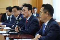 김민석 &quot;유통과정 불분명 품목, 투명성 높여야&quot;…물가간담회 개최