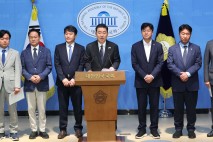 김병기, 새 원내대표단 구성... 수석부대표에 ‘찐명’ 문진석