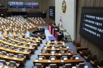 국회, 법사·예결·운영·문체위원장 국힘 반발 속 與주도 선출