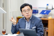[서울 자치구청장 릴레이 인터뷰]〈8〉진교훈 강서구청장 “AI 강서계획, 행정 혁신의 첫걸음”