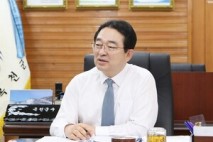 황규철 옥천군수, 3주년 공약추진율 79.97% '순항' 