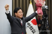 국민의힘 새 원내대표 송언석…“혁신위 구성·조기 전대”