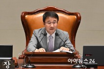 [포토] 예결위 전체회의 주재하는 한병도 위원장