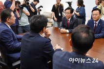 국힘 "與, 법사위원장 주면 외통·국방·정보위원장 넘길 의향있다"
