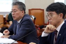 노동부, 주4.5일제 도입 협의 중…수입 감소 우려도 검토