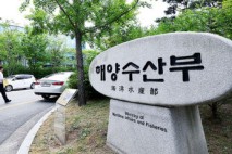 李 해수부 이전 카드에 허 찔린 野, 충청“충청도민 배신”vs부산 “빠를수록 좋다” 분열 양상