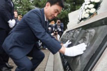 “공정한 경쟁” 강조한 안규백...HD현대-한화 맞붙은 KDDX 향배는