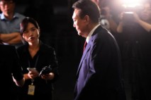 내란특검, 윤 ‘직권남용 혐의’ 추가기소 검토
