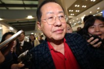 홍준표 "지금 韓은 가장 저열한 정치가들이 국민 미혹하는 세상"