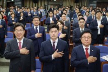 국힘 원내사령탑에 ‘친윤’ 송언석…강원현역 역할론 관심