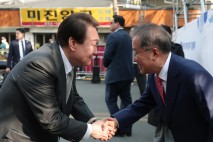홍준표 "계엄 해프닝? '尹옹호' 아닌 어처구니 없단 것"