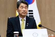 민주·조국혁신당 "이주호, 현안질의 출석해 리박스쿨 전말 밝혀야"