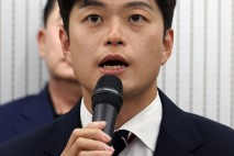 국힘 재선의원 15명 "8월까지 전대 개최…김용태 임기는 새 지도부 구성 전까지"