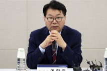 이한주 국정기획위원장 "정부, 기업 잘 달릴 수 있게 기반 깔아야"