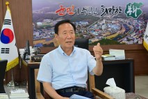 "수원시민 친정되고 싶다"던 봉화군수 무색하게 한 시의회