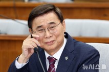 이종석 국정원장 후보자 청문회 4시간 만에 종료…20일 보고서 채택 예정(종합)