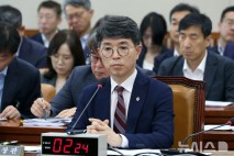 환경장관, 무공해차 예산 5300억 감액 비판에 "보급 의지는 같아"