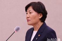 '明心' 잡은 송미령, 그간 행보에 유임 배경 있다…농정 철학 확고
