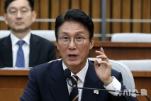검찰, 김민석 재산의혹 고발사건 경찰 이송…"직접수사 개시 자제"