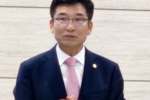 윤건영 충북교육감 "예술·인성교육, 교직원 안전도 강화"