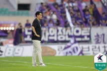 폭발한 안양 유병훈 "심판 존중하라 말하기 민망할 정도"