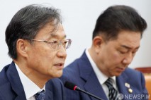 발언나선 유동수 위원장