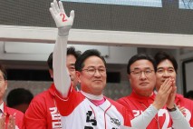 전한길과 '우정' 나눈 박수영 