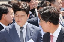 지고도 싸우기만 하는 국민의힘에…“초가삼간 다 탔다”·“악의 무리나 하던 일”