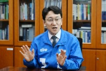 “이번 선거는 ‘계엄과 내란’ 심판…위기 극복 적임자는 이재명”