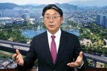 선거법 위반에 ‘배우자의 공무원 사적 동원’ 논란까지…홍태용 김해시장 ‘사면초가’
