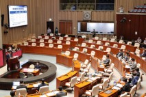 추경안 심사 첫날부터 파행…국힘 “졸속 심사 협조 못해” 반발 퇴장