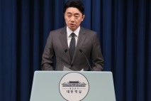 '조직개편 이슈' 기재부, 첫 조각서 빠졌다…법무부도 일단 보류