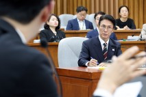 김민석 청문회 이틀째도 공방 지속…보고서 채택 불투명(종합)