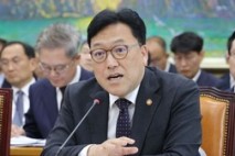 주담대 6억 제한 논란에···김병환 