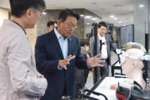 김교흥 국회의원, “AI 기반 XR, 메타버스 등 신산업 발전 전략 토론회” 개최!