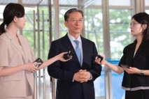정성호 &quot;검찰 해체는 부적절…국민 눈높이 맞는 개혁 고민할 것&quot;