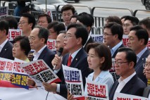 국민의힘, 송언석 '일극체제' 비대위 출범…與 “들러리 정치쇼” 맹비난