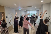 경로당에 가면 친구도 있고 운동도 하고