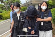 [속보]학부모와 전직 교사, 시험지 빼돌리기 혐의로 구속...교육계 충격