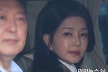 김건희, 석사 학위 취소됐는데⋯'미술 2급 정교사' 자격증 아직 유지 중