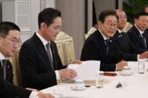 '호통령' 예상했는데 '소통령'…이재명이 어색한 재벌 총수들