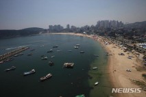 "진짜 여름이 왔다" 울산 일산해수욕장 개장