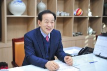 민선 8기 3년 신현국 문경시장 "멈추지 않고 전진할 것"