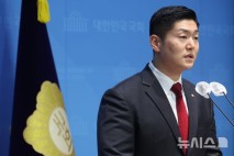 김재섭 "당 개혁 빵점…혁신위원장, 탄핵 찬성한 분이 해야"
