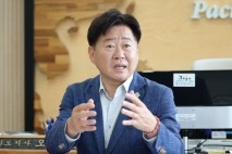 오영훈 제주지사 "우주산업 육성해 양질의 일자리 제공"[인터뷰]