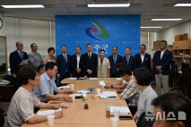 완주군의회, 개원 3주년…"전주·완주 통합 반대 천명"
