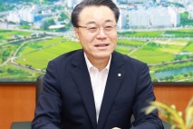 구복규 화순군수 "청년이 살아야 지방이 산다"[지방소멸 해법-단체장에게 듣는다]