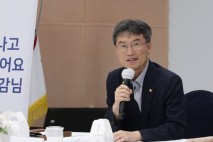 천창수 울산교육감 "질문있는 교실로 수업 혁신"[민선8기 3주년 인터뷰]