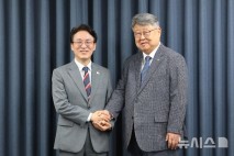 金총리, 개신교 지도자 만나 "국민통합, 남북관계에 종교계 역할 부탁"