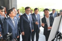“경주가 대한민국의 창”…우원식 의장, APEC 준비현장 방문